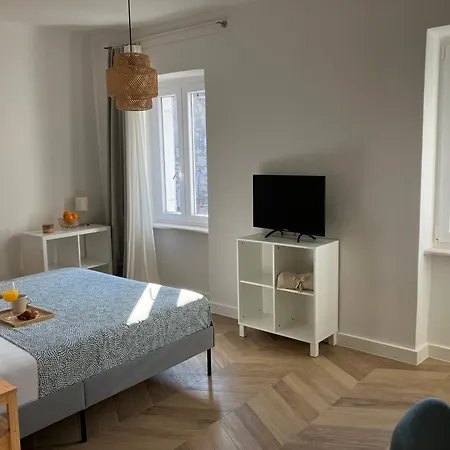 Cosy In The Heart Of The *